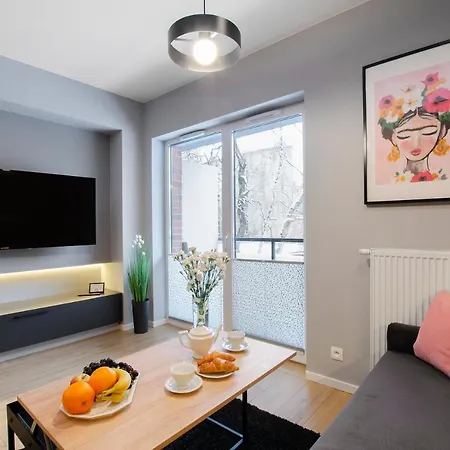 Apartment Manufaktura Centrum Zoo Atlas Arena Parking W Cenie