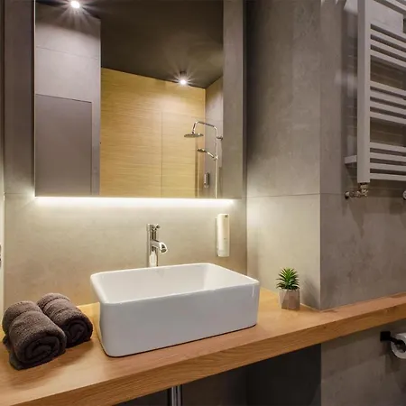 Manufaktura Centrum Zoo Atlas Arena Parking W Cenie